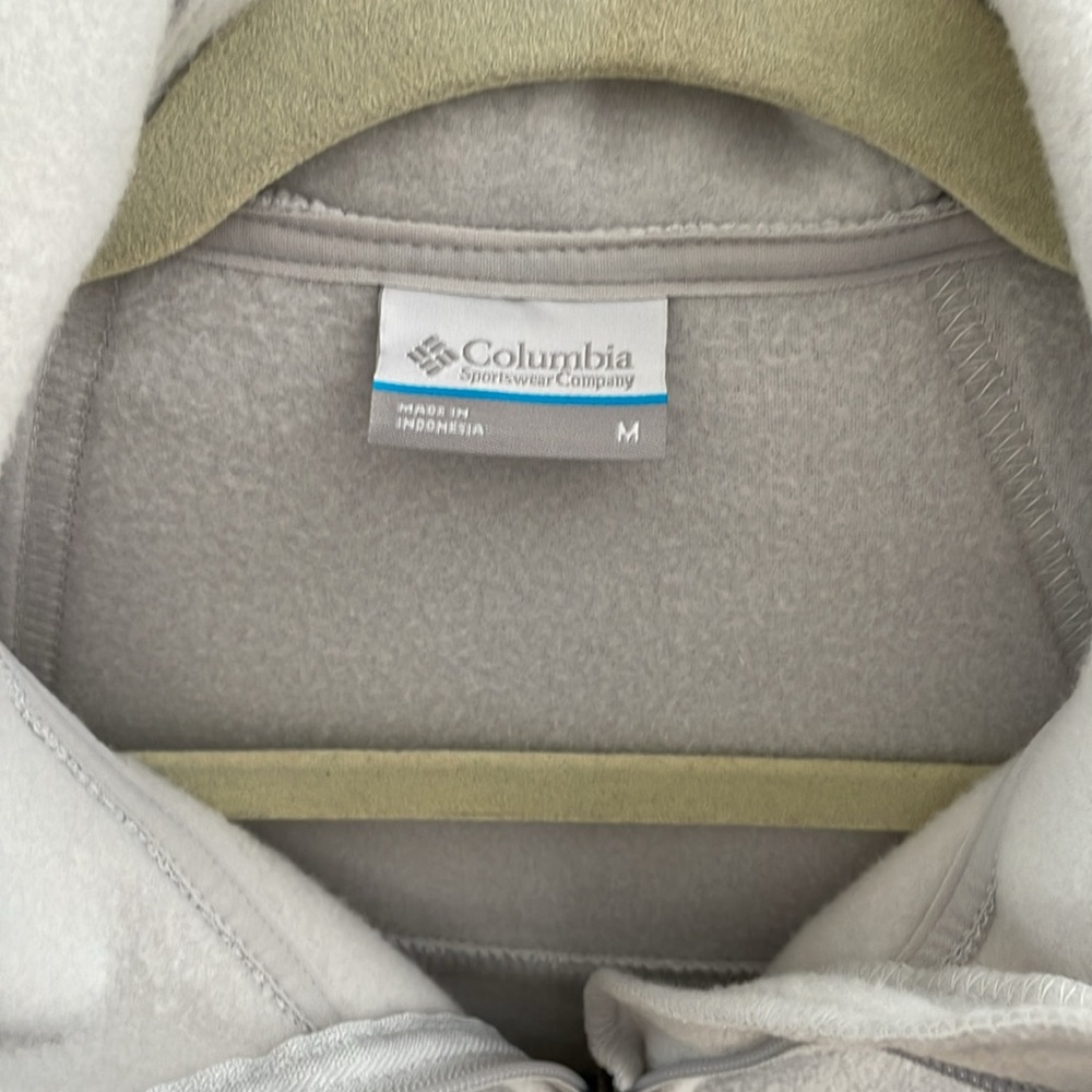 Columbia Cream Fleece Jacket NWT - Picture 2 of 4